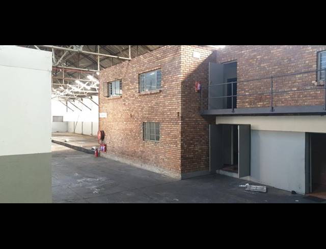 INDUSTRIAL PROPERTY TO RENT IN WALTLOO